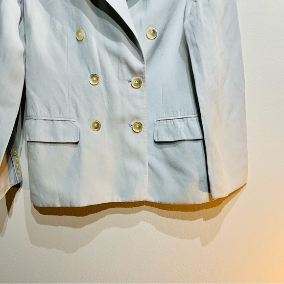 Ralph Lauren Double-Breasted White Blazer with Gold Buttons Size 6 - Picture 10 of 13
